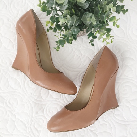 Shoes - Nine West | NEW Totheflo Wedge Pump Camel